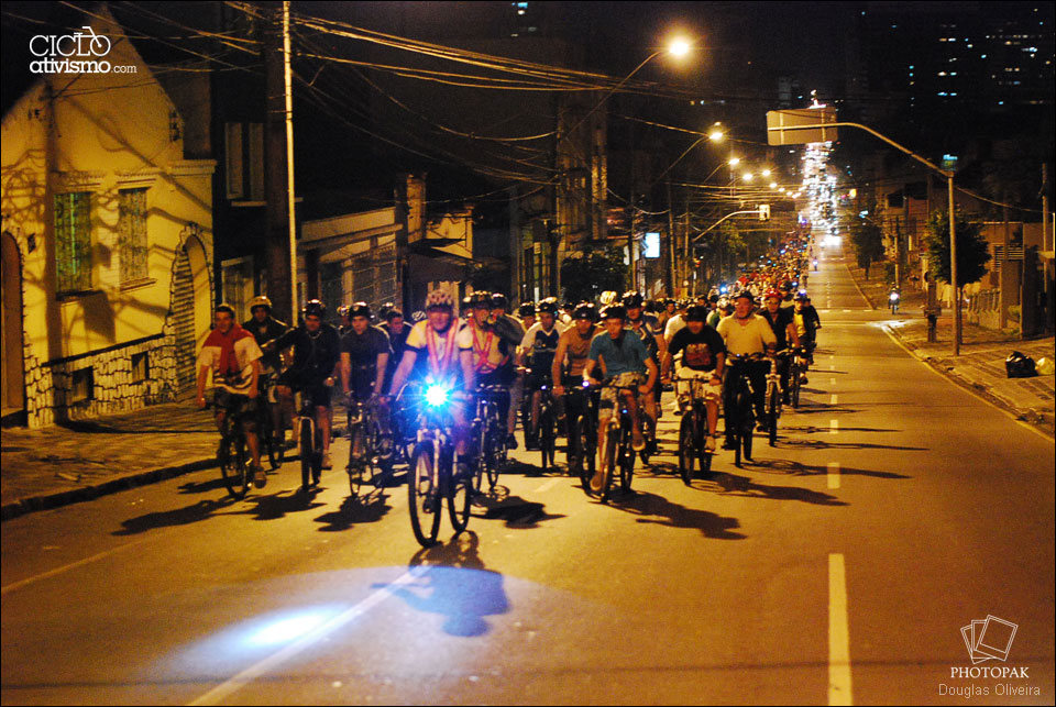 Muita energia no PedalaCuritiba 16.10.12