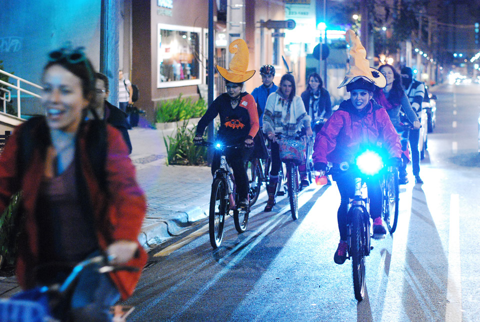 Bicicletada Dia das Bruxas / Saia de Bici