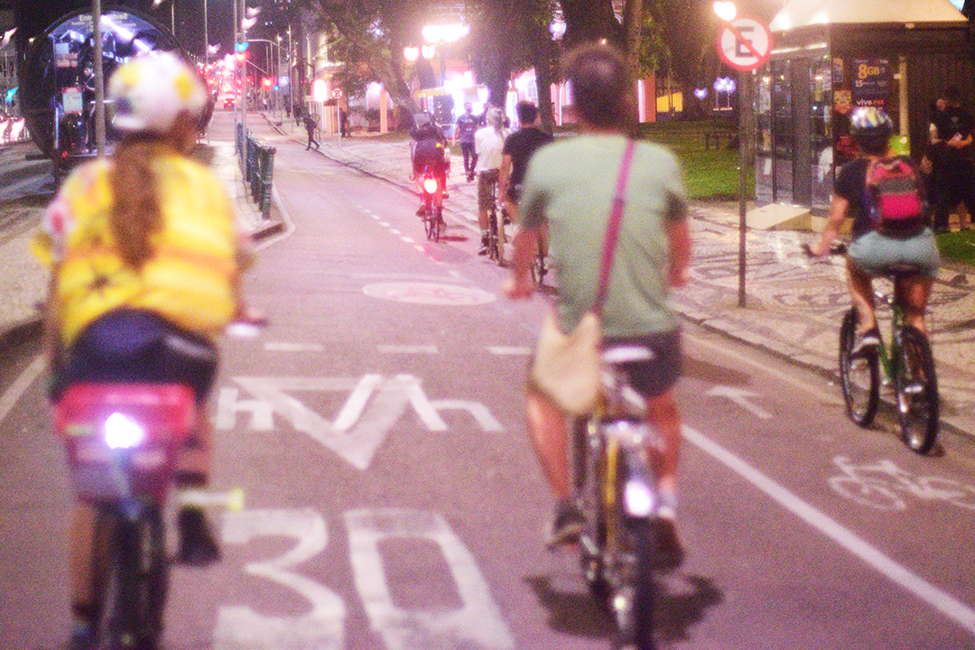 Sexta-feira de Carnaval – Última Sexta-feira do Mês de Fevereiro / BiCiCLeTaDa Curitiba 25/02/2022